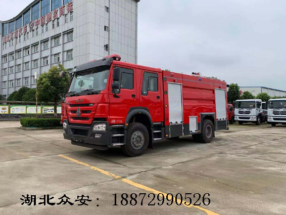 湖北众安水罐消防车完美交付至新疆建设兵团第五师八十三团