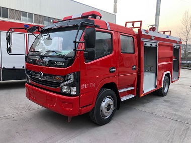 国六东风5吨水罐消防车