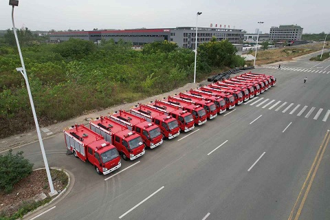 宜宾项目第一批次27台消防车已交付