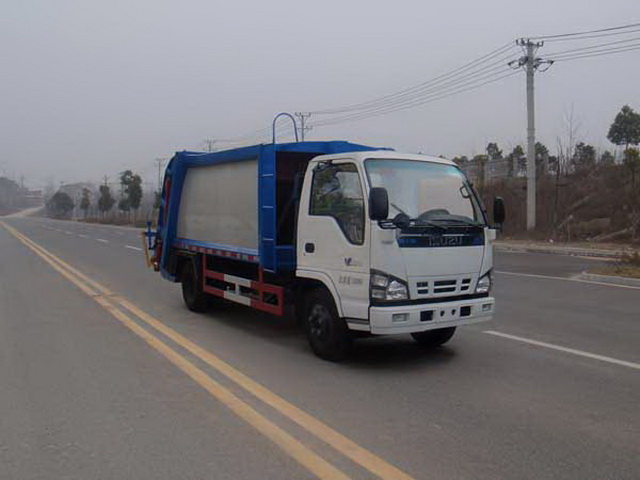 江特牌JDF5070ZYSQ5型压缩式垃圾车