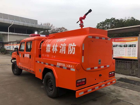 北汽双排1.4吨供水4.jpg